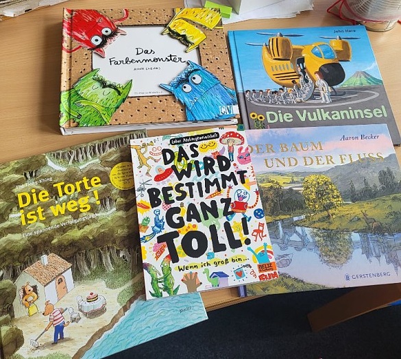 5 Bücher für die Bücherei